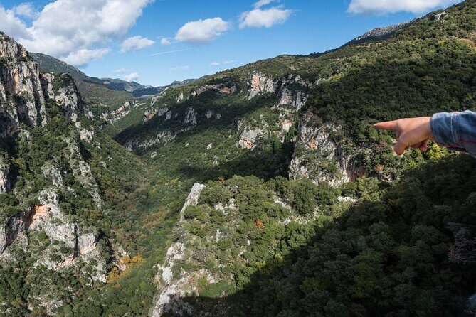 Hiking Menalon & Lousios gorge - Getting Started at the New Monastery of Filosofou