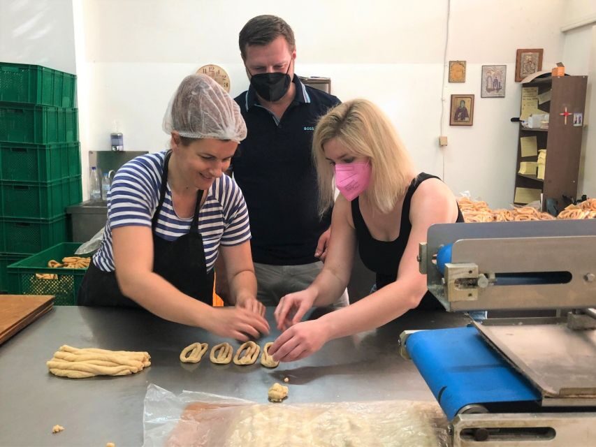 Kalamata: Food tour and Olive Oil Tasting with Light Lunch - Olive Oil Tasting in Messinia: Koroneiki and Four Extra-Virgin Varieties