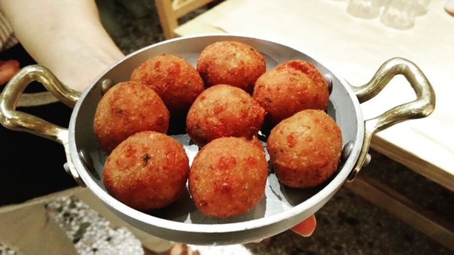 Kalamata: Food tour and Olive Oil Tasting with Light Lunch - Light Lunch at a Family Ouzo Tavern: Messinian Flavor Without the Full-Day Weight