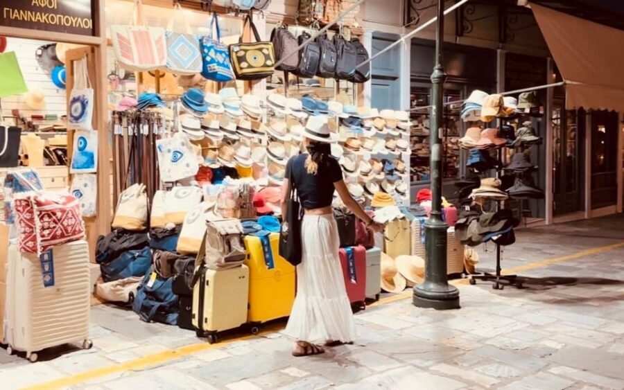 Kalamata : Historical Gossip Tour - What to bring and how to stay comfortable during the walk