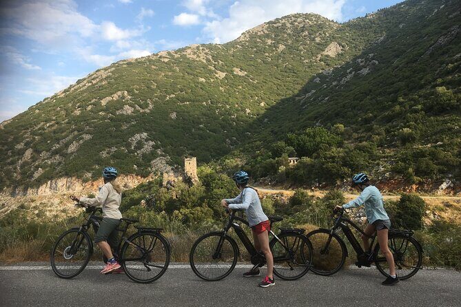 Mani Road e-Bike Tour - West Mani From the Saddle: What Makes This Ride Special