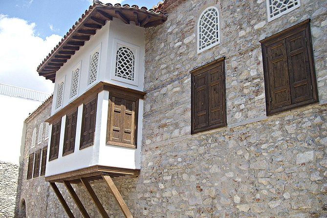 Medieval Athens Walking Tour with Late Lunch and Wine - Meeting at Pl. Monastirakiou and getting oriented fast