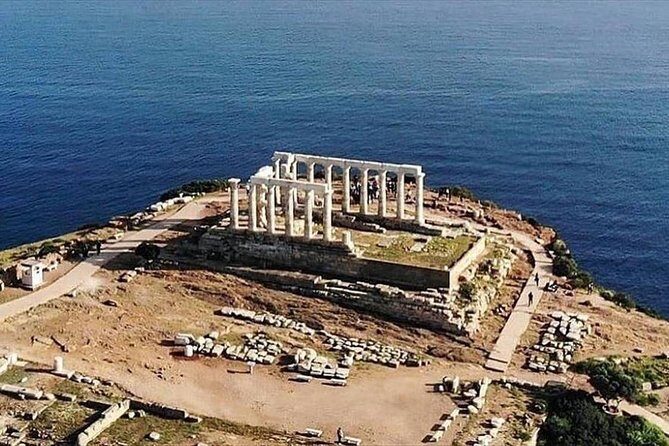 Mercedes Private Tour to Classical Athens and Temple of Poseidon - Getting your bearings on the Acropolis before the day moves on