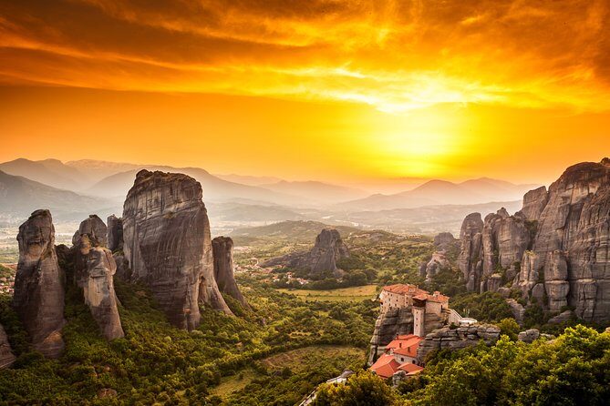 Mercedes Private Tour to Meteora, Delphi and Thermopylae - Tholos of Athena Pronaia: a short stop with major myth power