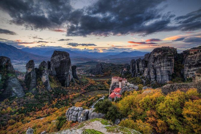 Mercedes Private Tour to Meteora, Delphi and Thermopylae - Varlaam Monastery: one of the remaining Meteora strongholds