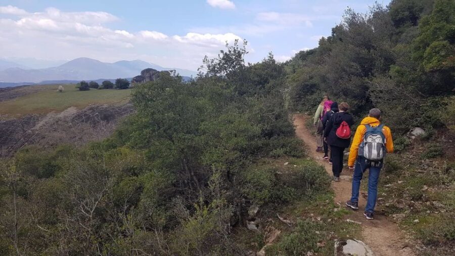 Meteora: Easy Hiking Adventure - Meteora on foot: why this hike feels different