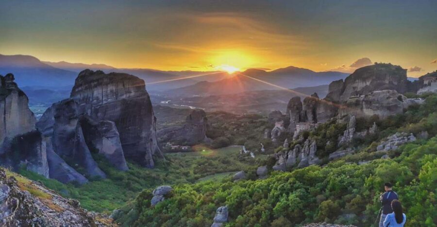 Meteora Evening Tour with Breathtaking Sunset View - The sunset peak photo stop: timing, angles, and how to not miss it
