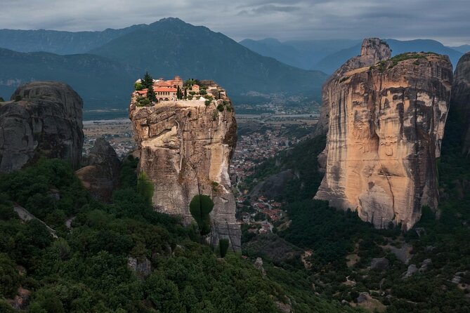 "Meteora Highlights: A Journey Among the Sky-High Monasteries" - Road Trip From Athens to Meteora: The Drive Is Part of the Story