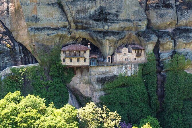 Meteora: Hiking Tour with Local Guide and Monastery Visit - First hiking segment: 45 minutes on Meteora trails