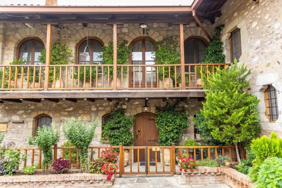 Meteora Monasteries "Byzantine Walks" From Thessaloniki - Two monasteries, one strong guided flow