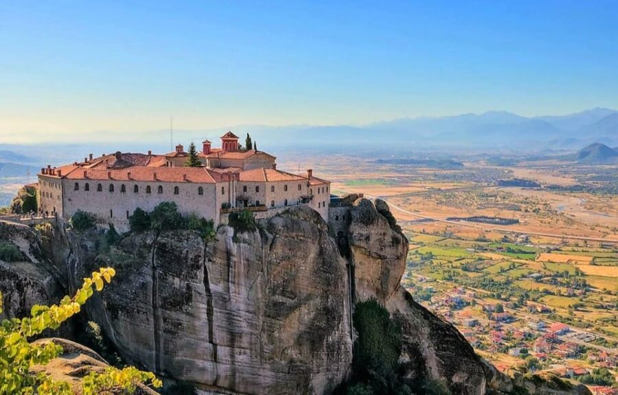 Meteora Monasteries: Full Day Tour from Athens - Monastery of St. Stephen: A Solid Start to the Clifftop Circuit