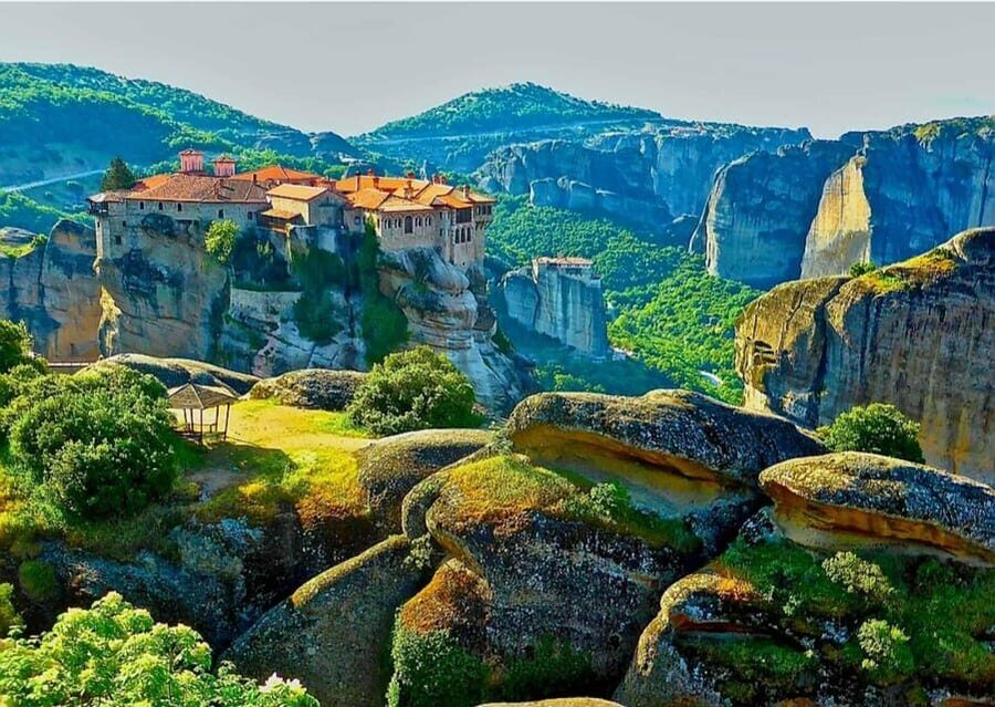 Meteora Monasteries: Full Day Tour from Athens - First Look at Meteora: Rock Formations, Cave Views, and the “How Did They Build This?” Feeling