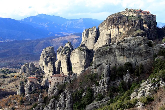 Meteora Monasteries Fully Private Day Tour with Great Lunch-Drinks Included - What to pack and how to handle the physical side