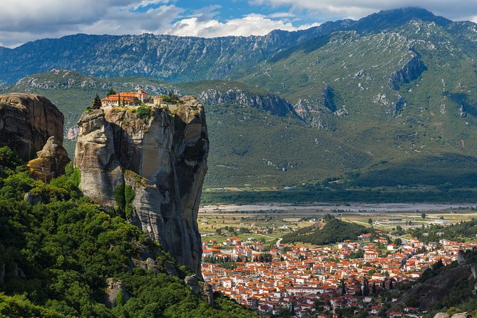 Meteora Monasteries Private Daytrip from Athens - Your Meteora visit: freedom on the Holy rocks