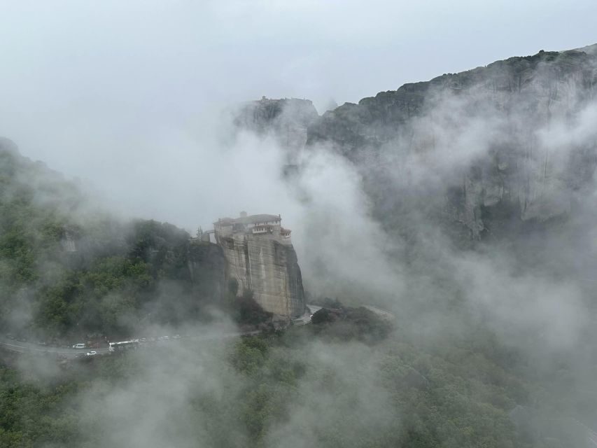 Meteora Private Full Day Tour from Athens & Free Audio Tour - Getting There From Athens: Vehicles, Pickup Options, and Timing That Matters