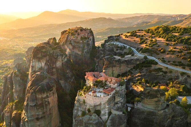 Meteora: Private Morning or Sunset Monasteries Tour - Why this 4-hour private Meteora plan works