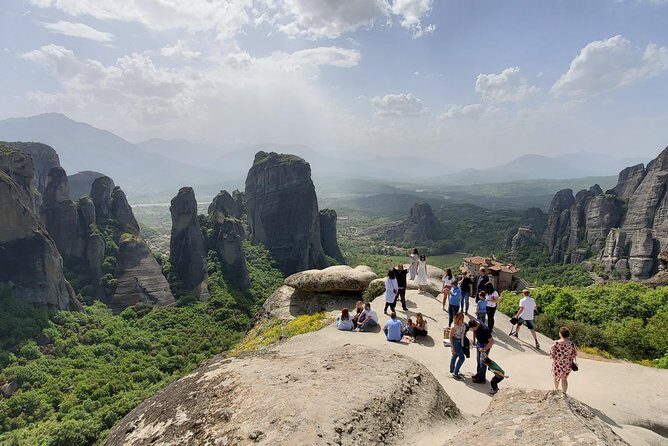 Midday Meteora Monastery tour from Kalabaka's train station - The monasteries you don’t enter: why seeing all six matters