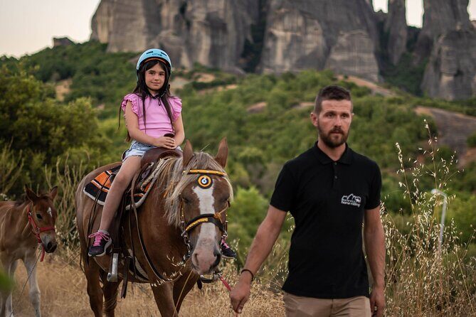 Morning Horseback Tour in Meteora with Monastery Ypapanti - Group size, guide attention, and photo help on the trail