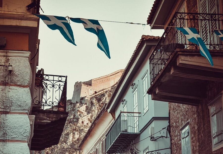 Náfplio: Private walking tour with a local tour guide - Starting at the Land Gate: your first clue this is a Venetian town