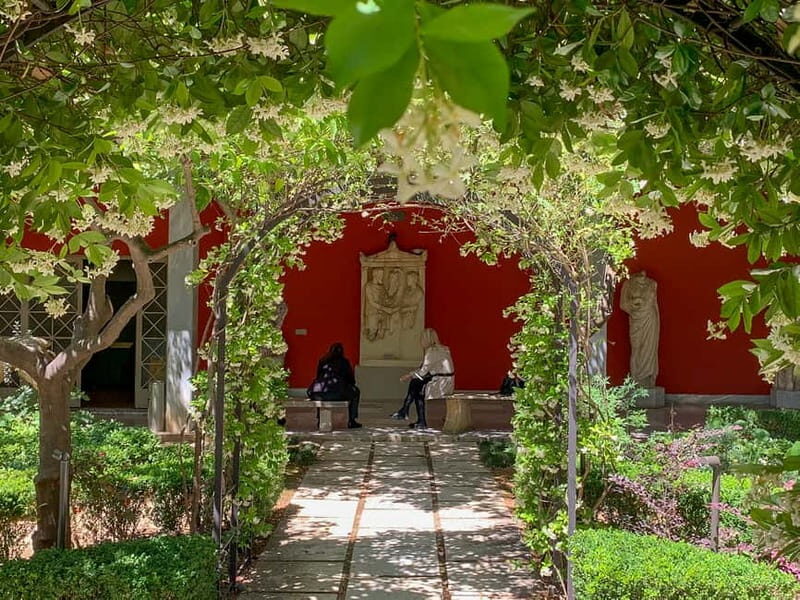 National Archeological Museum Private Tour with Admission - The museum setting: neoclassical building, inner garden, and a breather