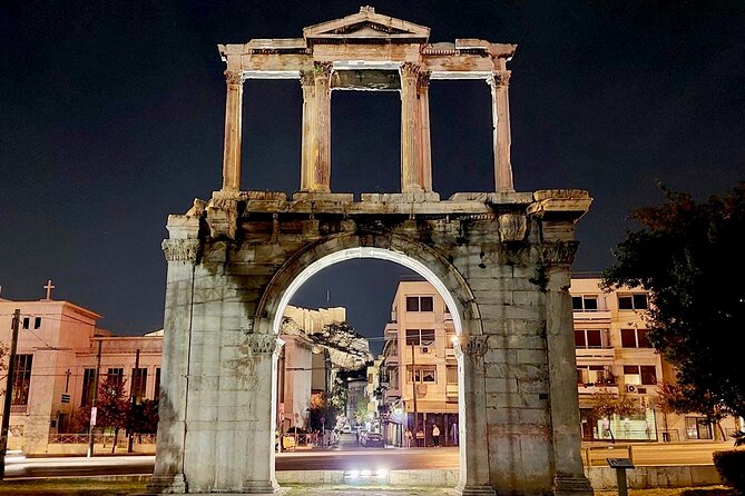 Night Tour of the City of Athens with Guide in Spanish - Panathenaic Stadium and Zeus Olympios: Big Names, Exterior Viewing, Great Photos