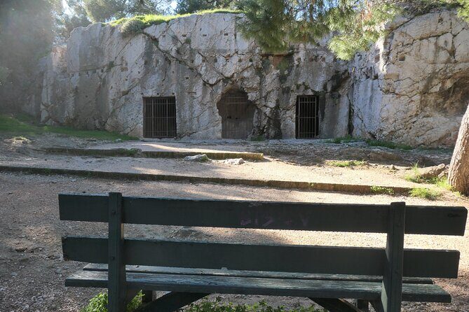 Philosophical Tour in Athens - Prison of Socrates: the allegory of the cave as a walkable lesson