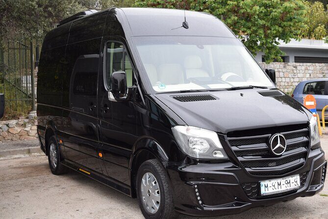 Piraeus Port and Athens Center Private Transfer (up to 11 people) - The ride itself: AC, WiFi, and enough space for real luggage