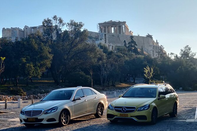 Piraeus Port to Athens Hotels Private Transfer with Meet & Greet - The Car You Get: Mercedes Sedans vs. Mini Vans