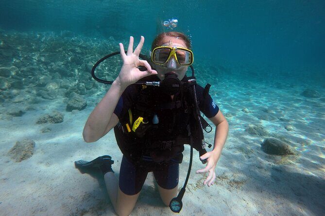 Private Discover Scuba Diving for Beginners in Athens with Pickup - Who this Athens starter experience is best for