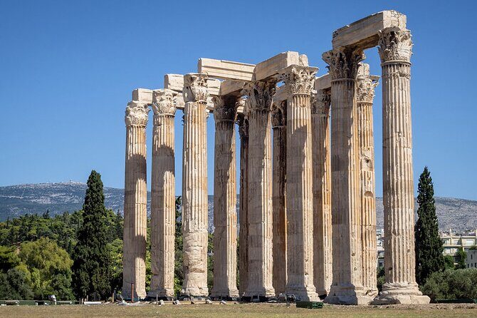 Private Half-Day Acropolis and Historical Sites Tour in Athens - Constitution Square to Hellenic Parliament: the 15-minute reality check