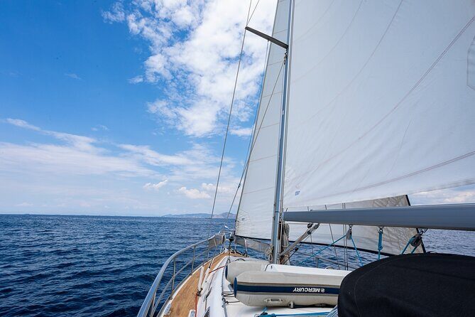 Private Luxury Sailing Cruise in Athens Riviera With Lunch - The Onboard Lunch That Actually Feels Like Lunch
