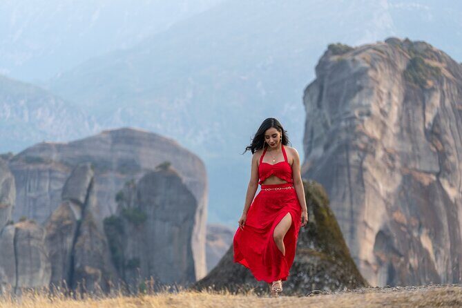Private Meteora Photo Shoot with a Professional Photographer - Getting there without stress: pickup and drop-off