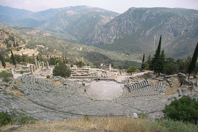 Private Tour: Delphi Day Trip from Athens Including wonderful local Lunch - Entering Ancient Delphi: what to focus on during the ruins walk