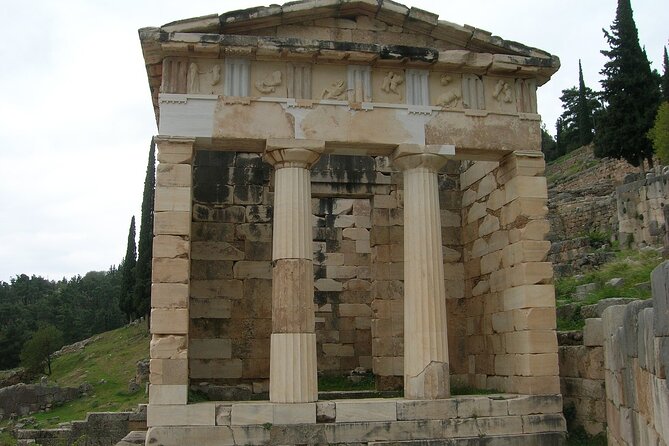 Private Tour Delphi, Village of Arachova, Osios Loukas Monastery - The smooth-day factor: drivers, guides, and keeping it all organized