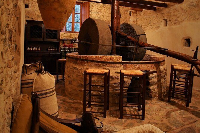 Private Tour in Historic Estate in Monemvasia with wine-olive oil tasting & meal - Liotrivi Estate in Monemvasia: a tasting day with structure