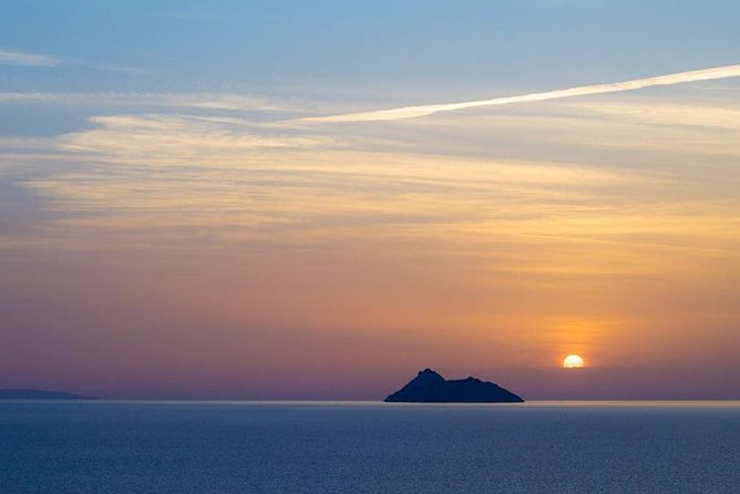 Private tour to Cape Sounio with exquisite meal at Vouliagmeni - Private format: what you get from your guide (and why it matters here)