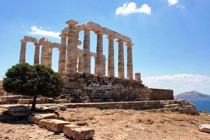Private Tour with the Best Sunset at Sounion and Vouliagmeni Lake - The private guide experience: stories that turn ruins into scenes