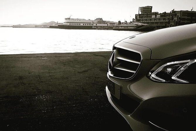 Private transfer Port - Athens - Choosing the right vehicle: car vs minivan and luggage reality
