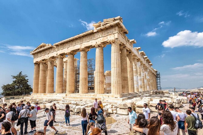 Private Transport Athens Airport to Athens Centre Hotels Vice Versa - Bottled Water, Luggage Help, and Small Comforts That Add Up