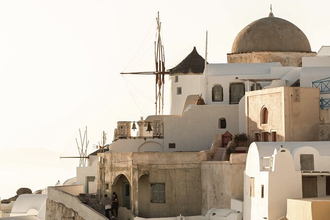 Santorini: Private Tour in the Picturesque Village of Oia - When Your Guide Adds Extra Stops (Without Wrecking Your Day)