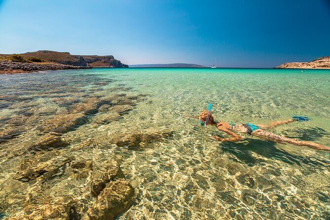 Saronic Gulf Escape: Beaches, Greek Flavors, Relaxation at Sea - On-board comfort and the DJ-powered Athenian Riviera sunset