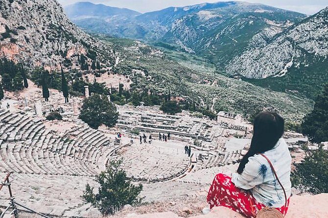 Spiritual Delphi & Thermopylae Battlefield Private Full Day Tour - What your private driver actually adds (beyond directions)