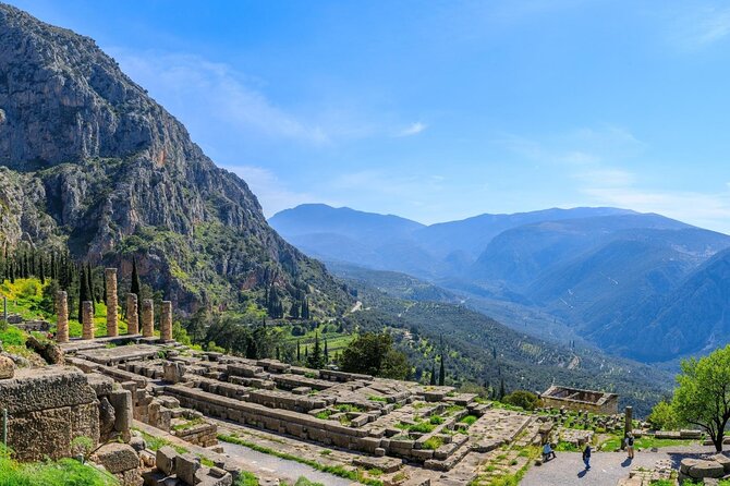Thermopylae and Delphi Private Full-Day Tour from Athens - Arachova Stop and the Return Drive: Don’t Skip the Reset