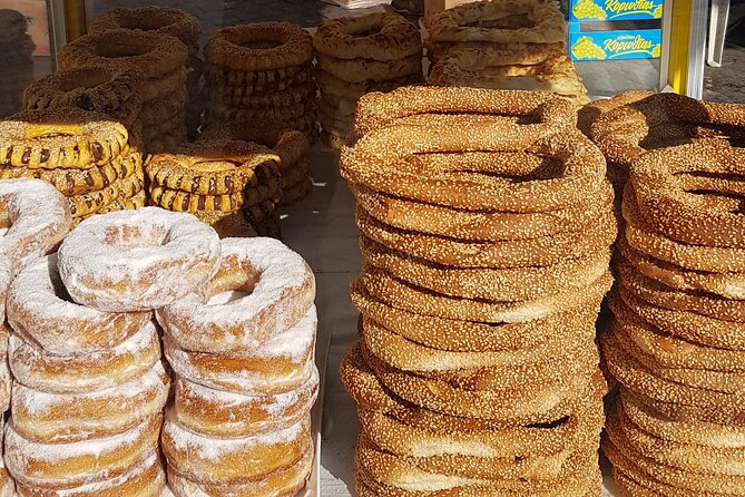 Traditional breakfast in markets with olive oil and honey tasting - Olive oil and honey: what’s included, what’s not, and how to plan
