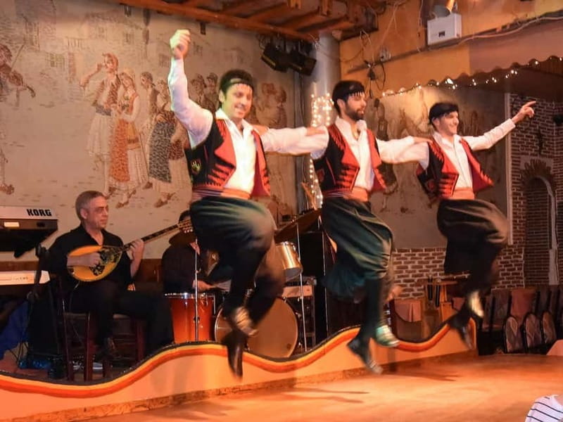 Traditional Greek Show in Plaka with Dinner - Live Folk Music and Greek Dance in Costume: The Main Event